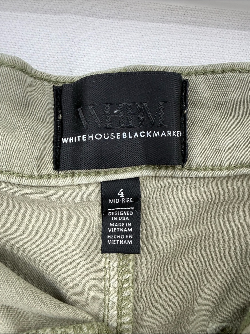 White House Black Market WHBM Olive Green Cargo Shorts Mid Rise Utility 4.5” - Picture 4 of 13
